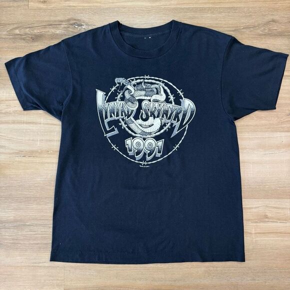 Vintage Lynyrd Skynyrd 1991 We’re Back You Bastards Black Shirt Size Medium - Picture 1 of 6